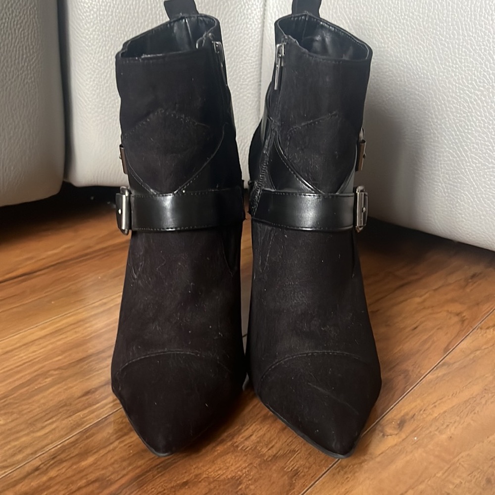 Ankle booties - Picture 3 of 6